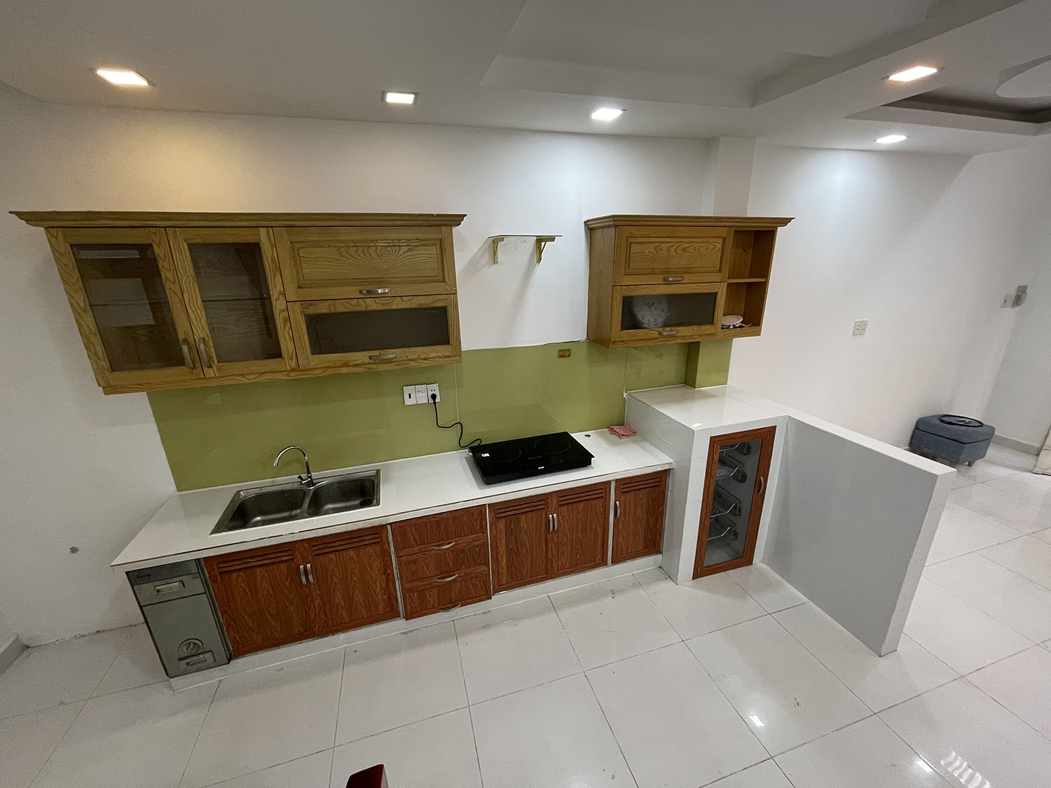 Chính chủ cho thuê nhà 3 lầu thiết kế cổ điển hẻm ôtô 7 chỗ 482/69K Lê Quang Định